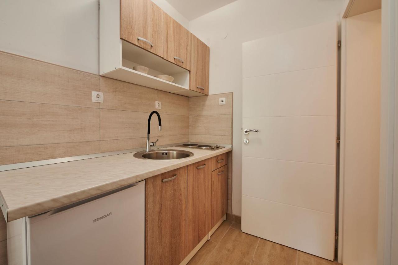 Cutan Apartment Трогир Екстериор снимка